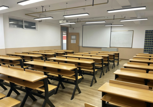 在职上班族晋升学历不够，武汉学历提升机构哪家靠谱？｜上班族晋升定制方案