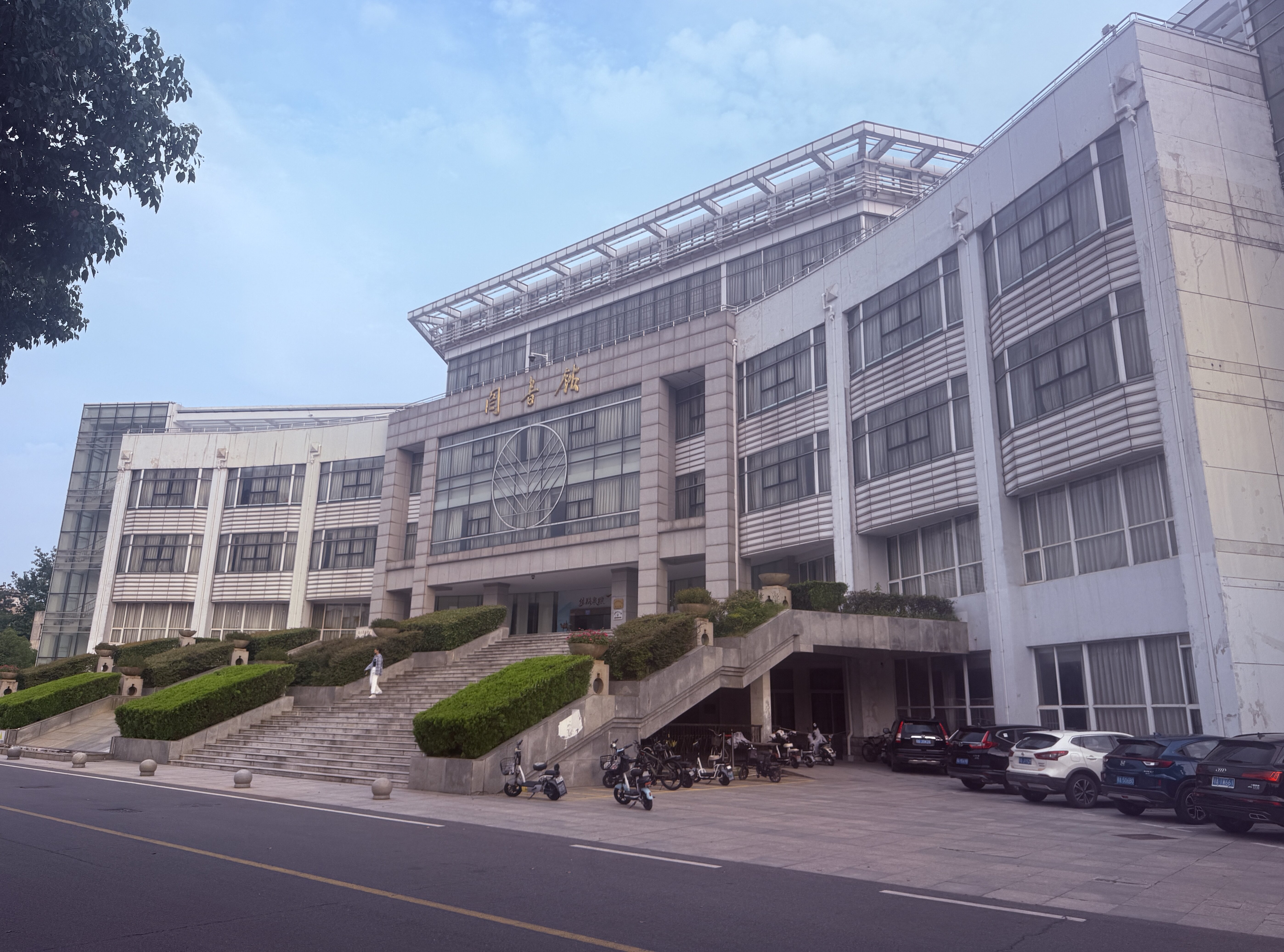 成考建筑工程大专拿到后报名二建，审核要查什么？
